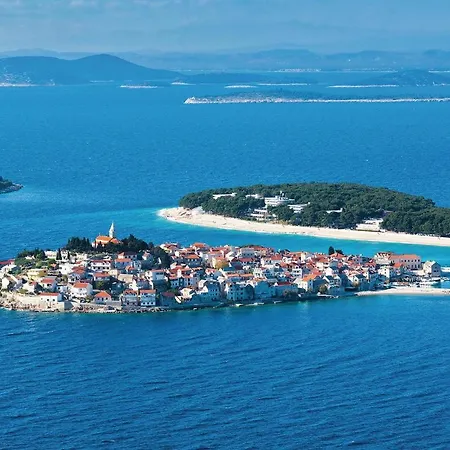 Apartment Cozy In With House Sea View Primosten